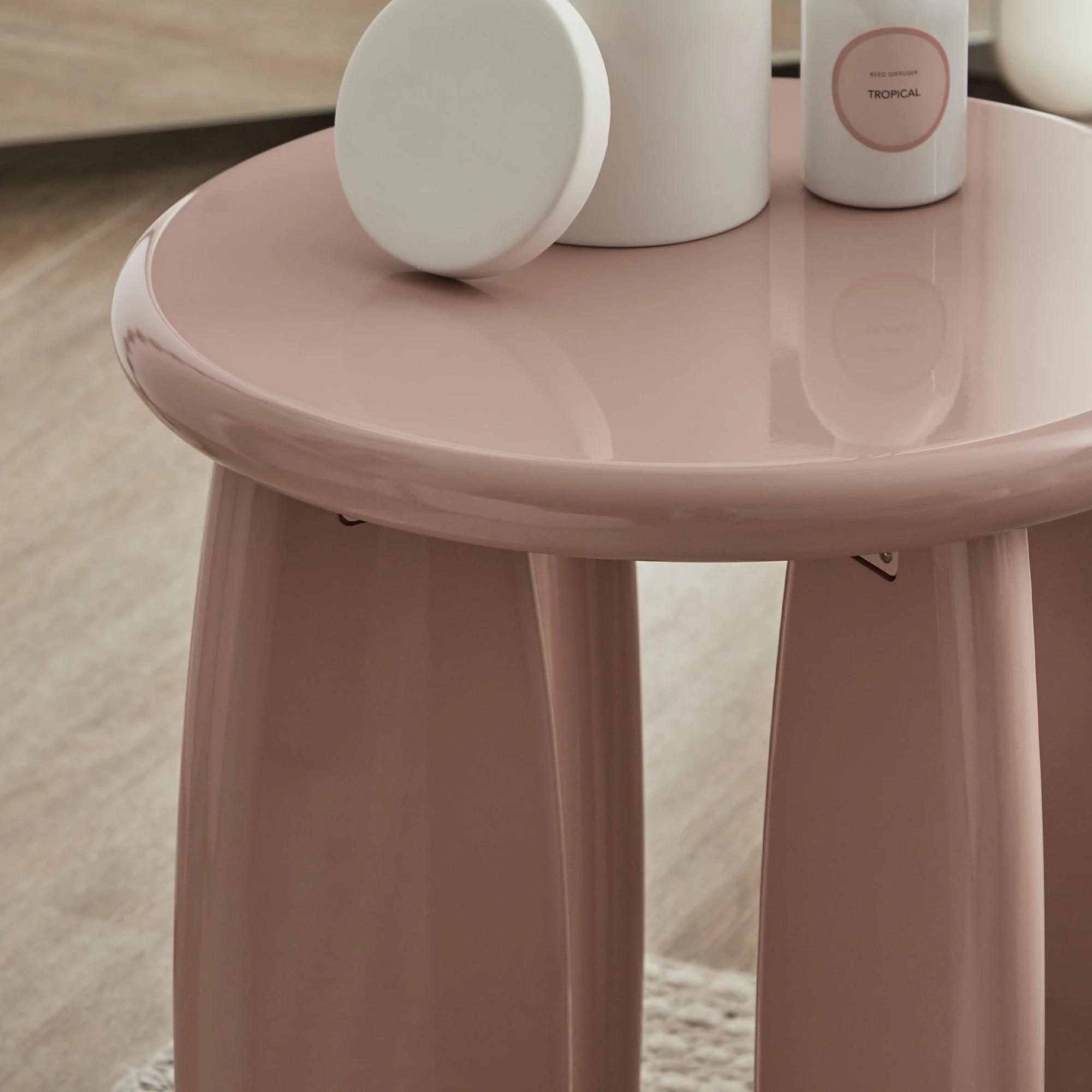 Charlie Gloss Side Table Clay - Image 4