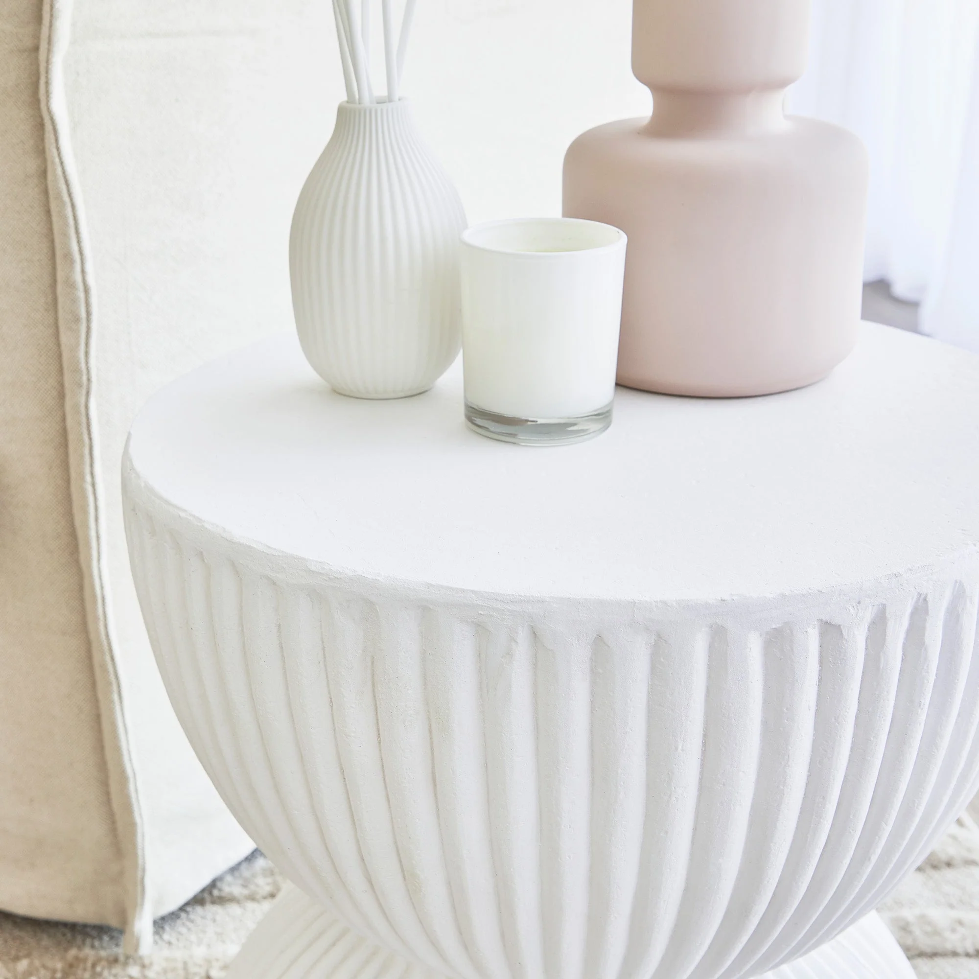 Saluzzo MgO Side Table White - Image 8